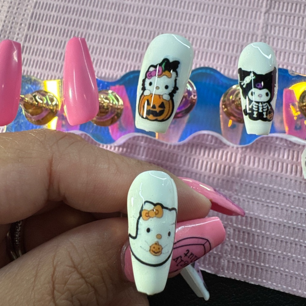 Pink Hello Kitty Halloween Nails – Ready to Ship!
